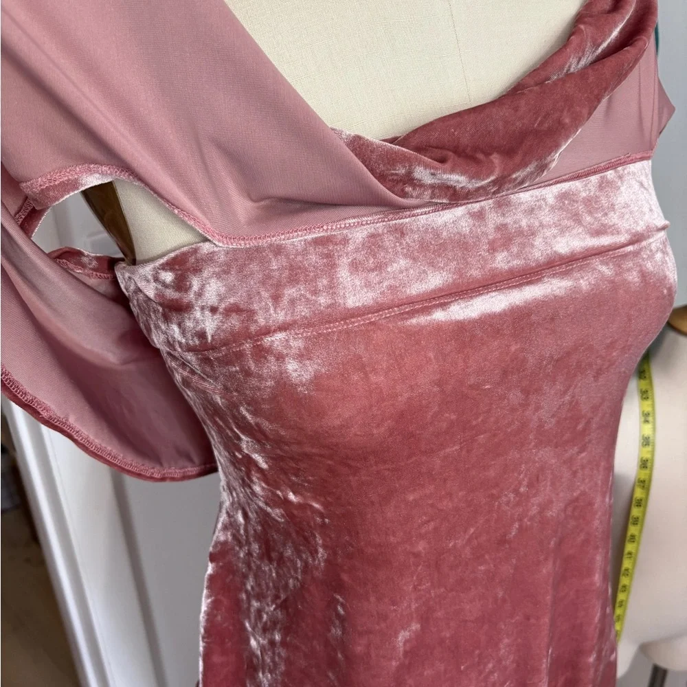 Made by Me: Maternity Elegant Pink Velvet Velour Off-Shoulder Midi Dress Shower - Picture 6 of 9